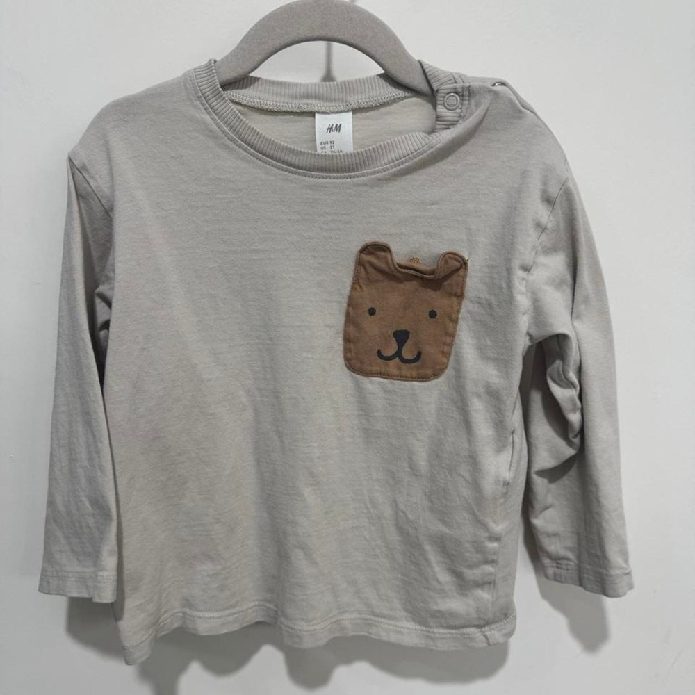 H&M Bear Pocket Tee 2T